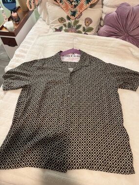 100% silk tribal design